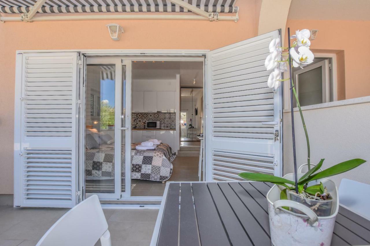 Villa Magena - Luxury Apartments In Pag Center باغ المظهر الخارجي الصورة