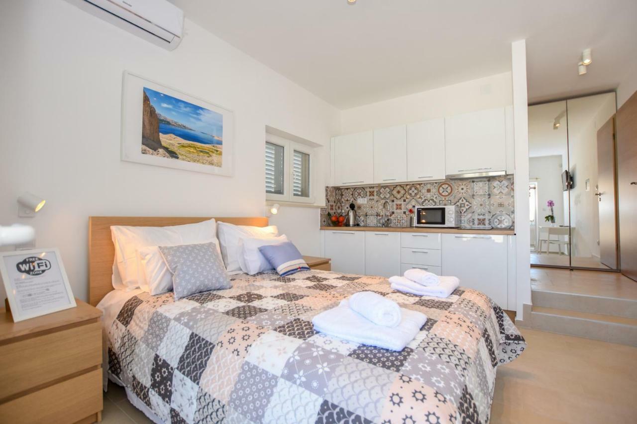 Villa Magena - Luxury Apartments In Pag Center باغ المظهر الخارجي الصورة