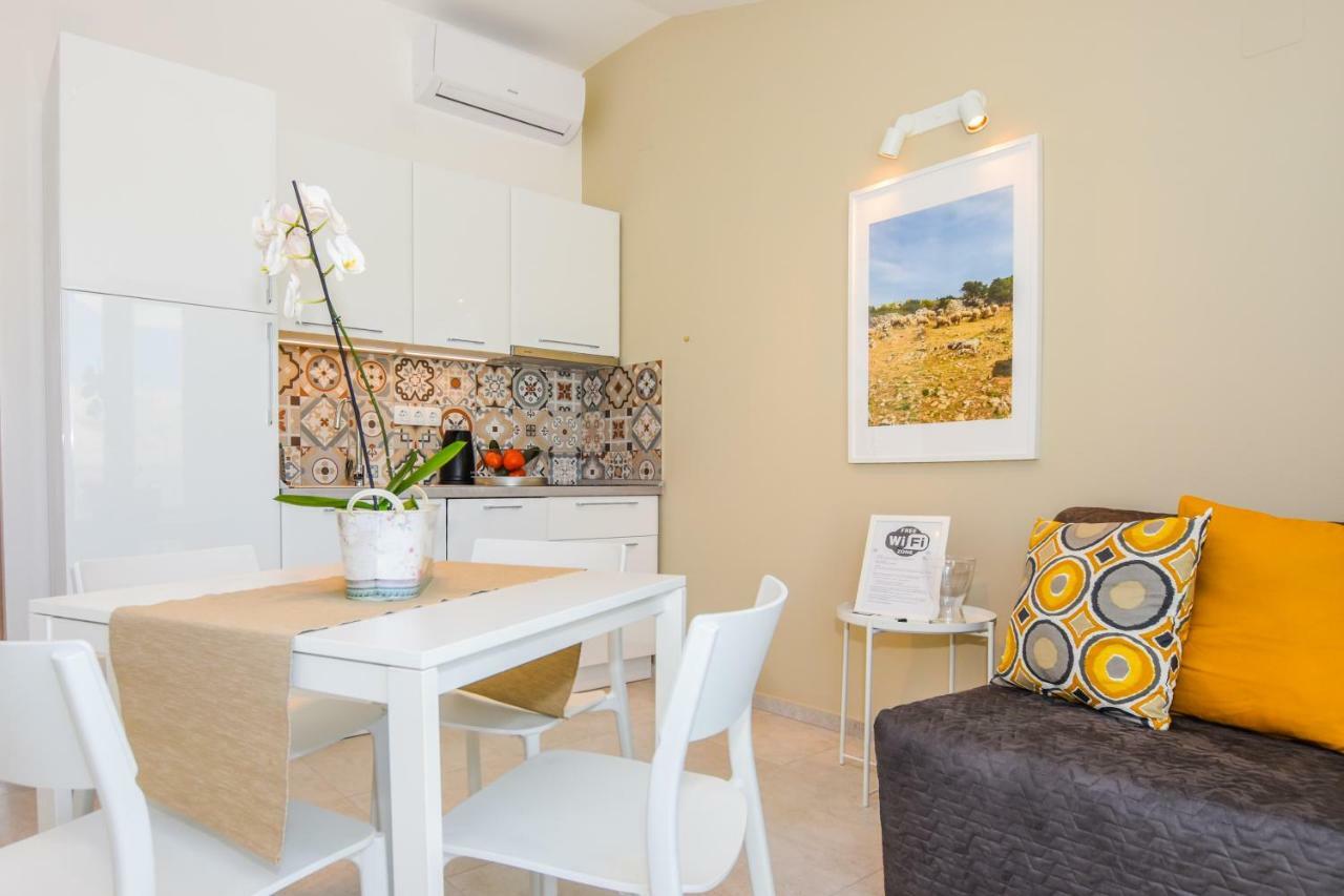 Villa Magena - Luxury Apartments In Pag Center باغ المظهر الخارجي الصورة