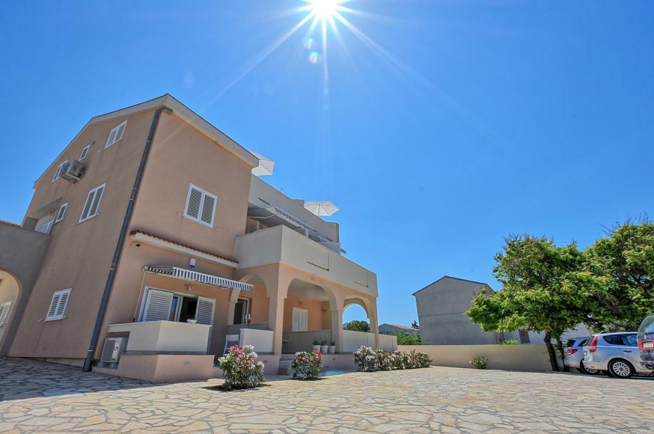 Villa Magena - Luxury Apartments In Pag Center باغ المظهر الخارجي الصورة